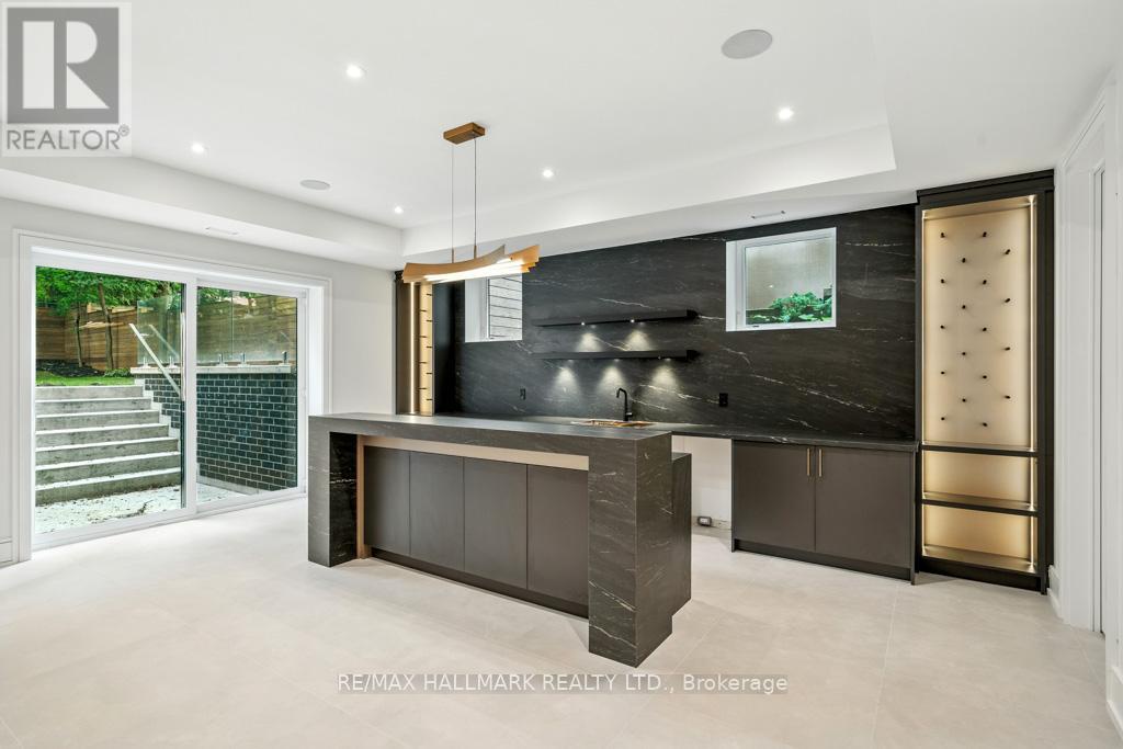 215 Northwood Drive, Toronto (newtonbrook East), Ontario