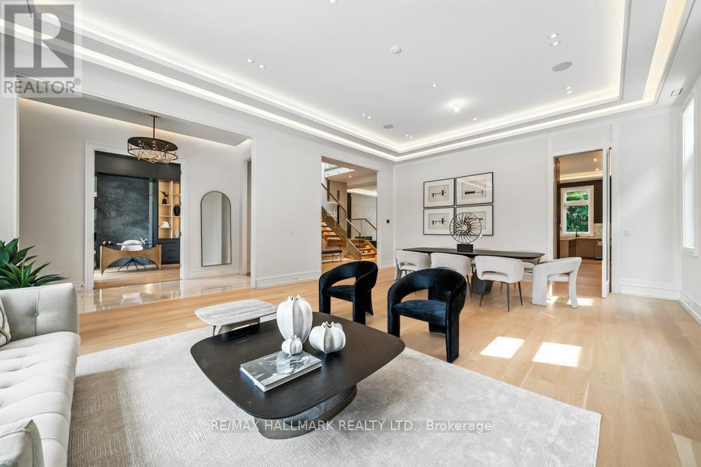 215 Northwood Drive, Toronto (newtonbrook East), Ontario