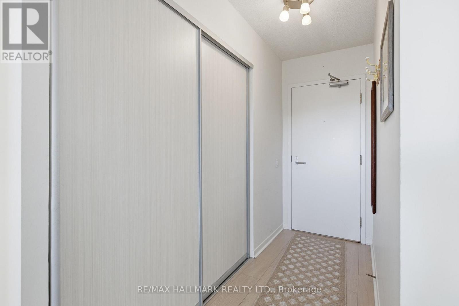 1801 - 21 Overlea Boulevard, Toronto (thorncliffe Park), Ontario