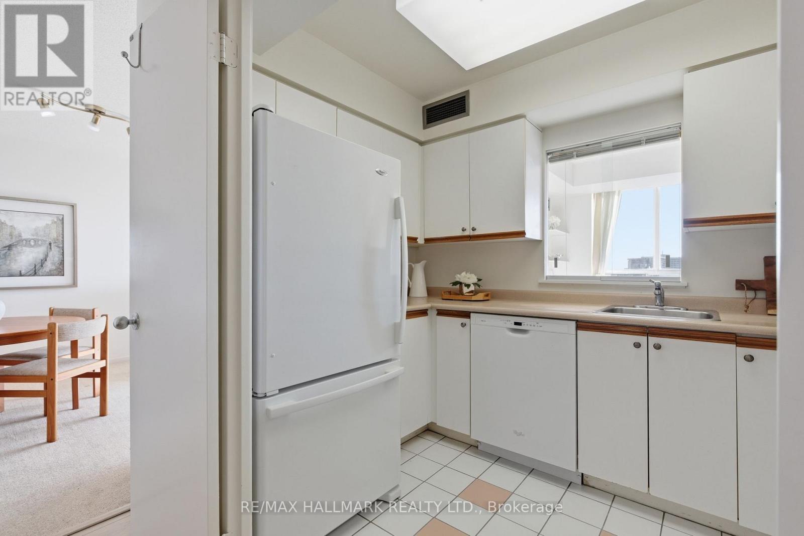 1801 - 21 Overlea Boulevard, Toronto (thorncliffe Park), Ontario