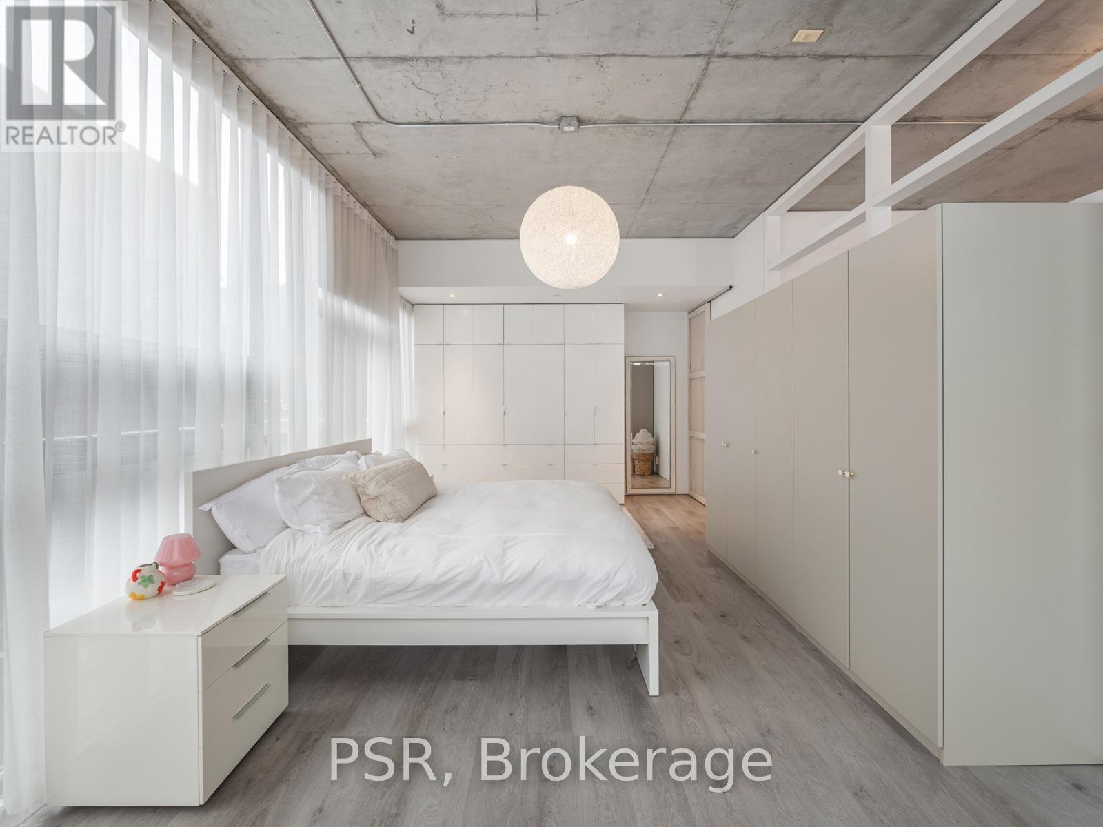 313 - 60 Bathurst Street, Toronto (niagara), Ontario