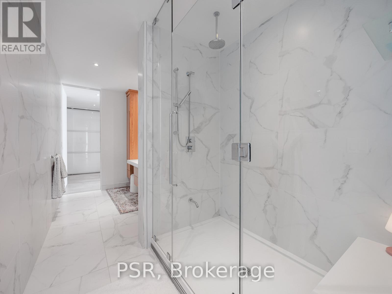 313 - 60 Bathurst Street, Toronto (niagara), Ontario