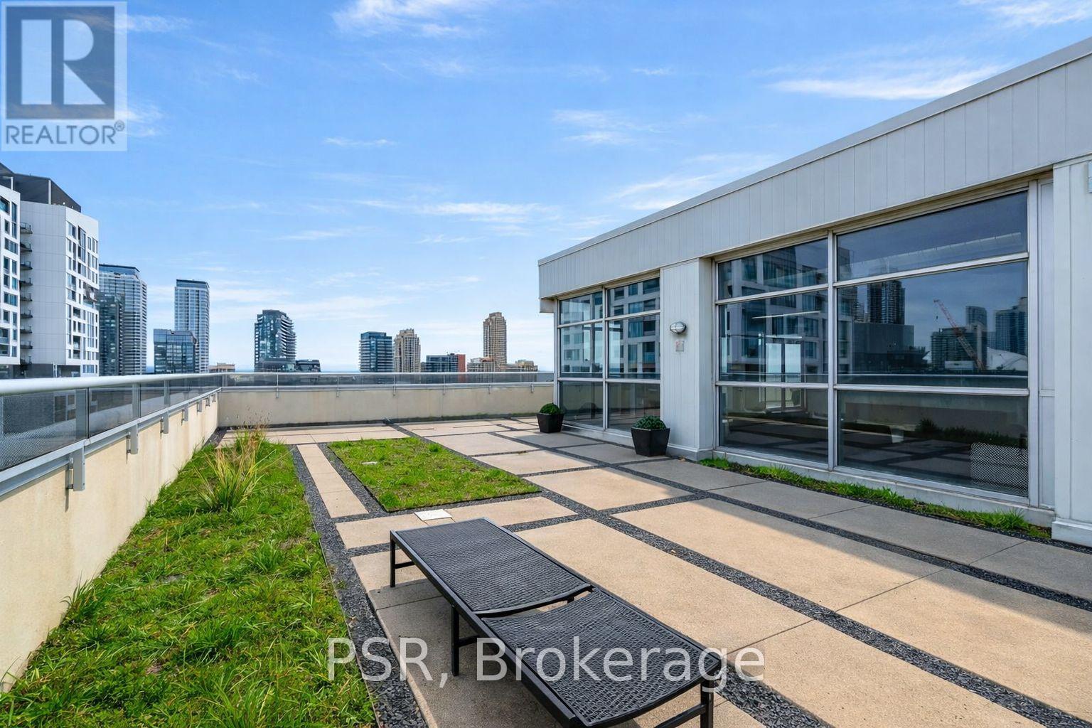 313 - 60 Bathurst Street, Toronto (niagara), Ontario