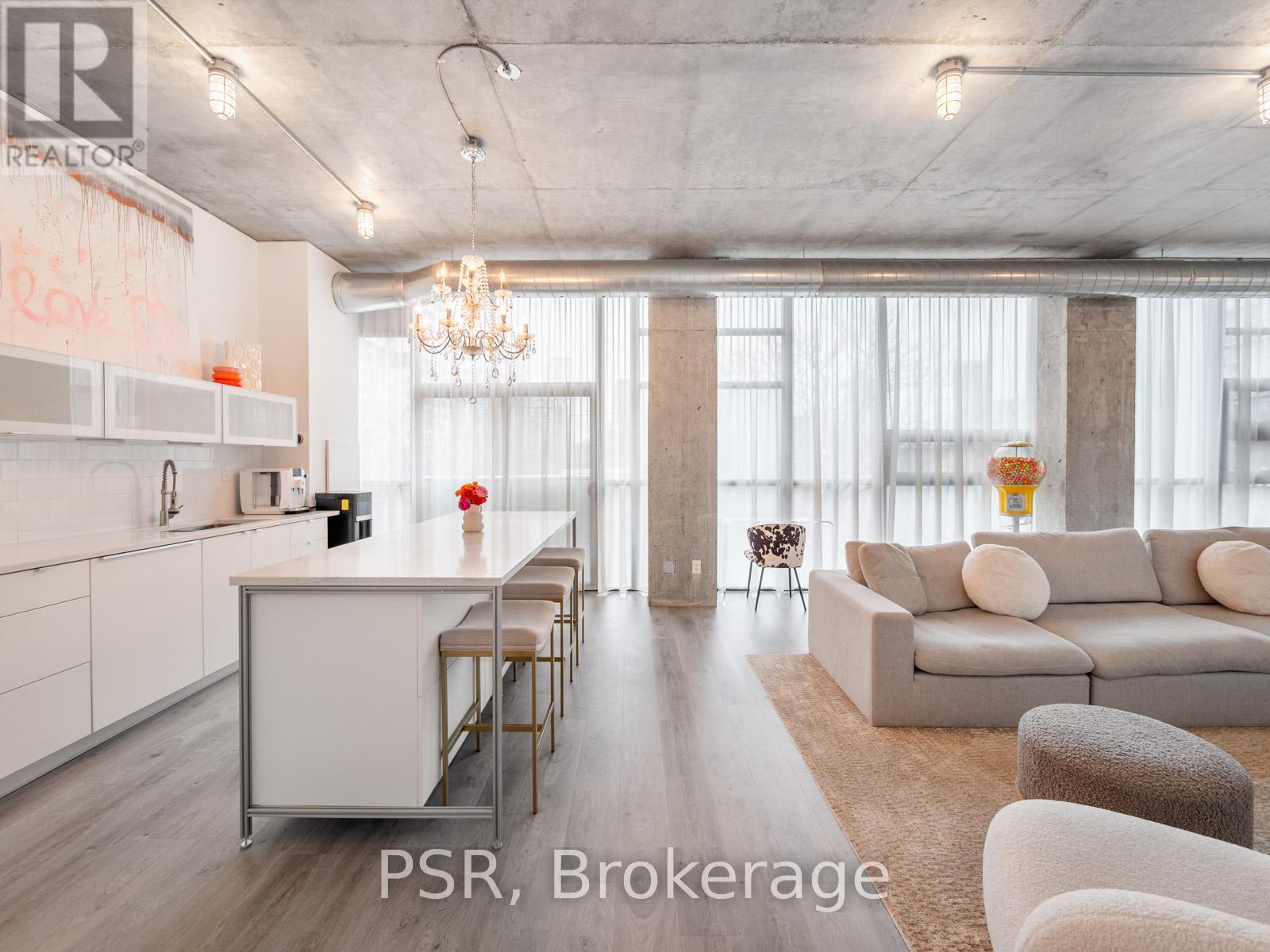 313 - 60 Bathurst Street, Toronto (niagara), Ontario