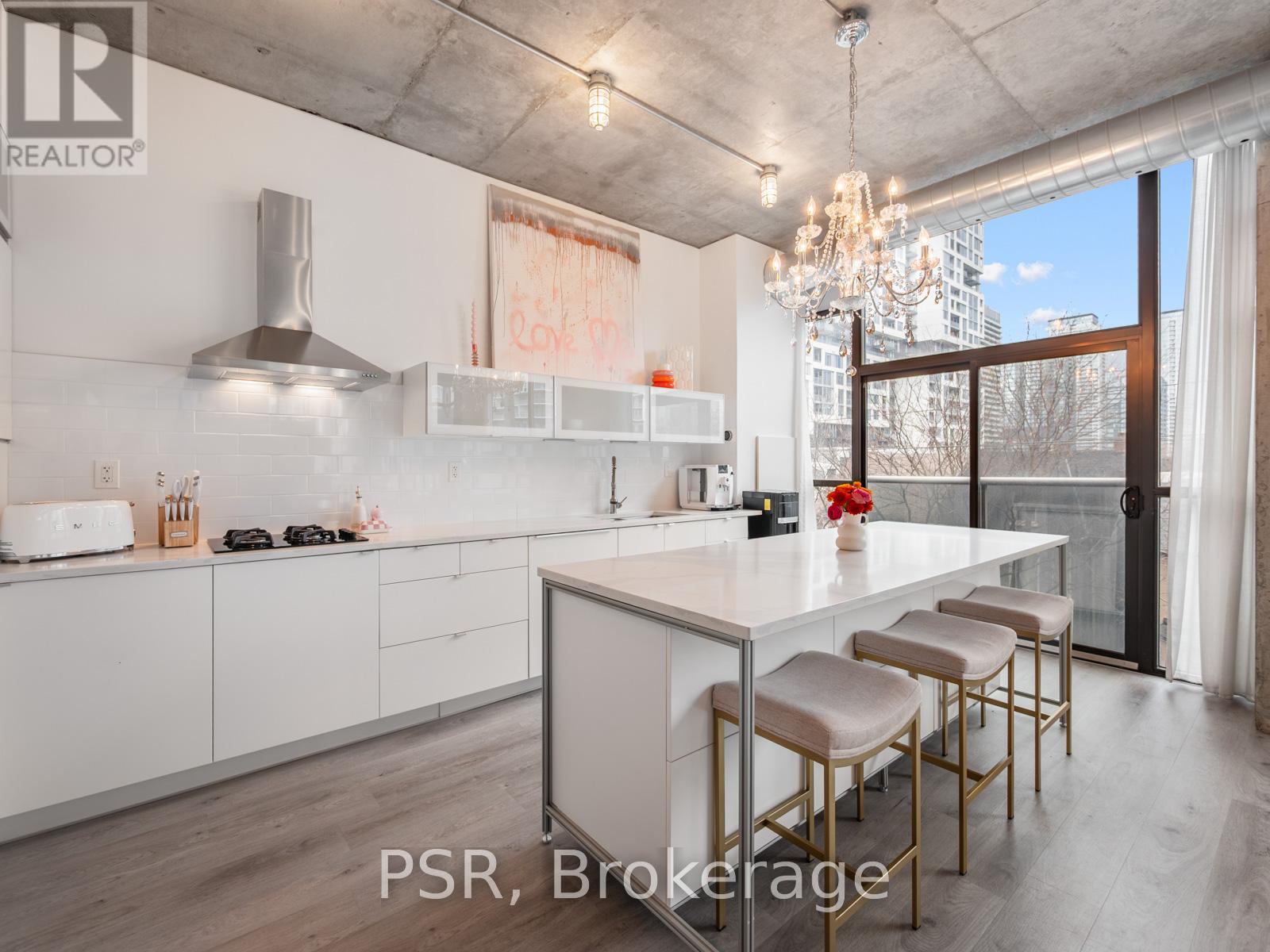 313 - 60 Bathurst Street, Toronto (niagara), Ontario