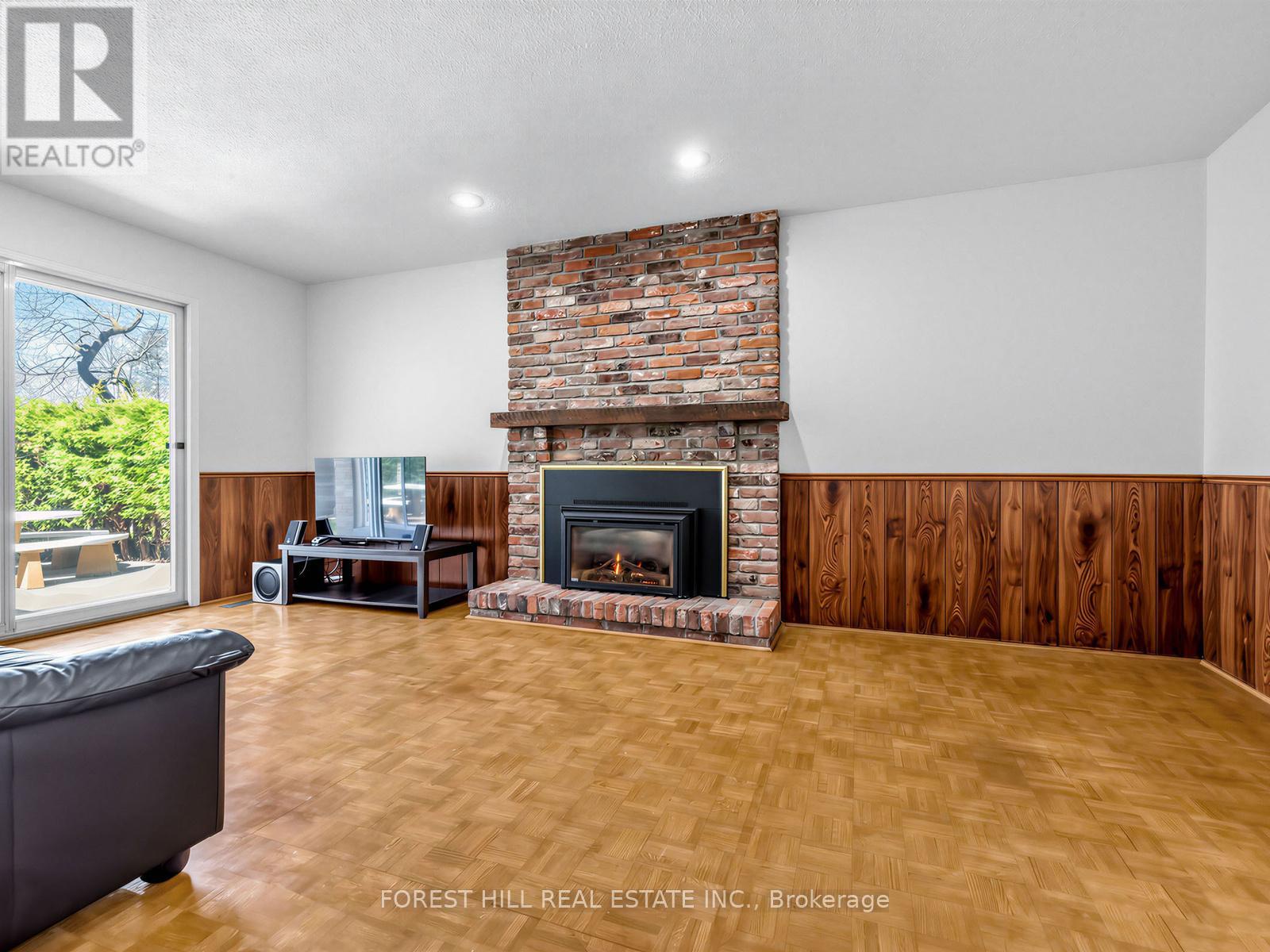 32 Saddletree Drive, Toronto (bayview Woods-steeles), Ontario