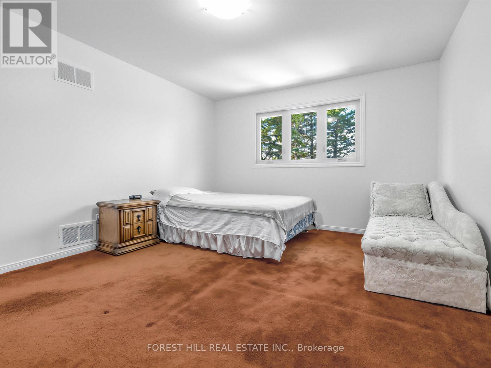 32 Saddletree Drive, Toronto (bayview Woods-steeles), Ontario