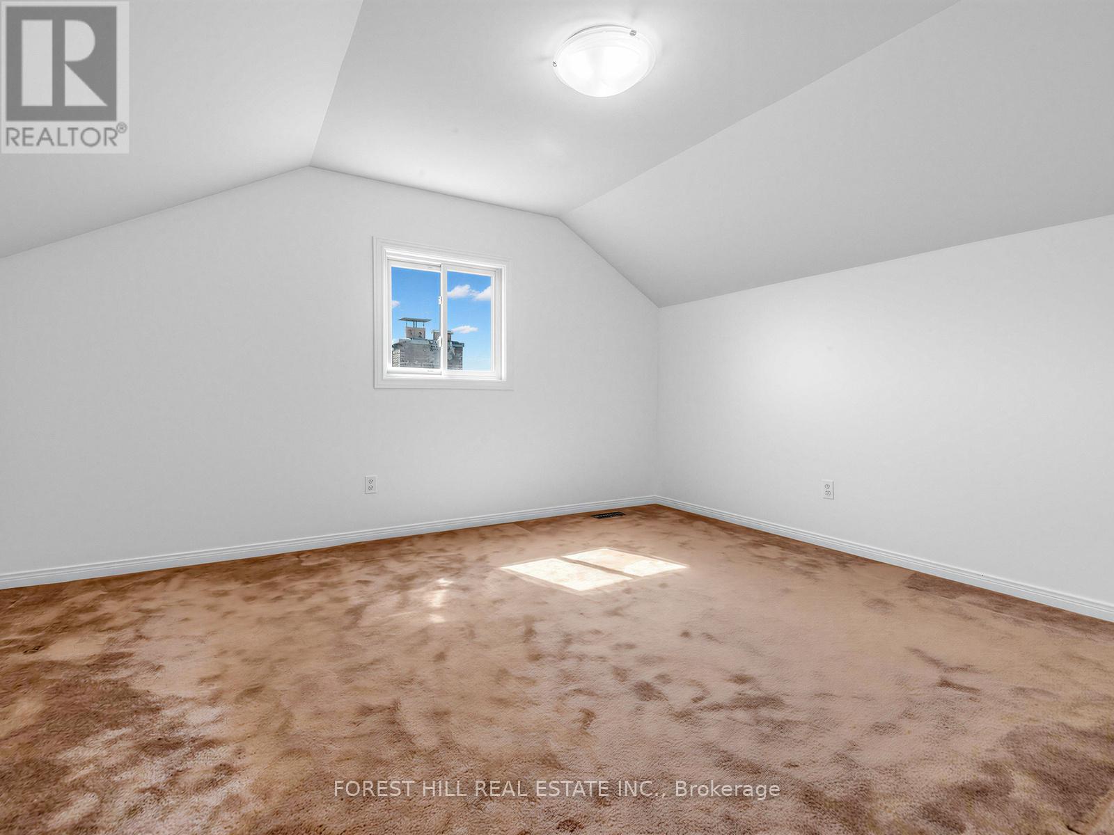 32 Saddletree Drive, Toronto (bayview Woods-steeles), Ontario