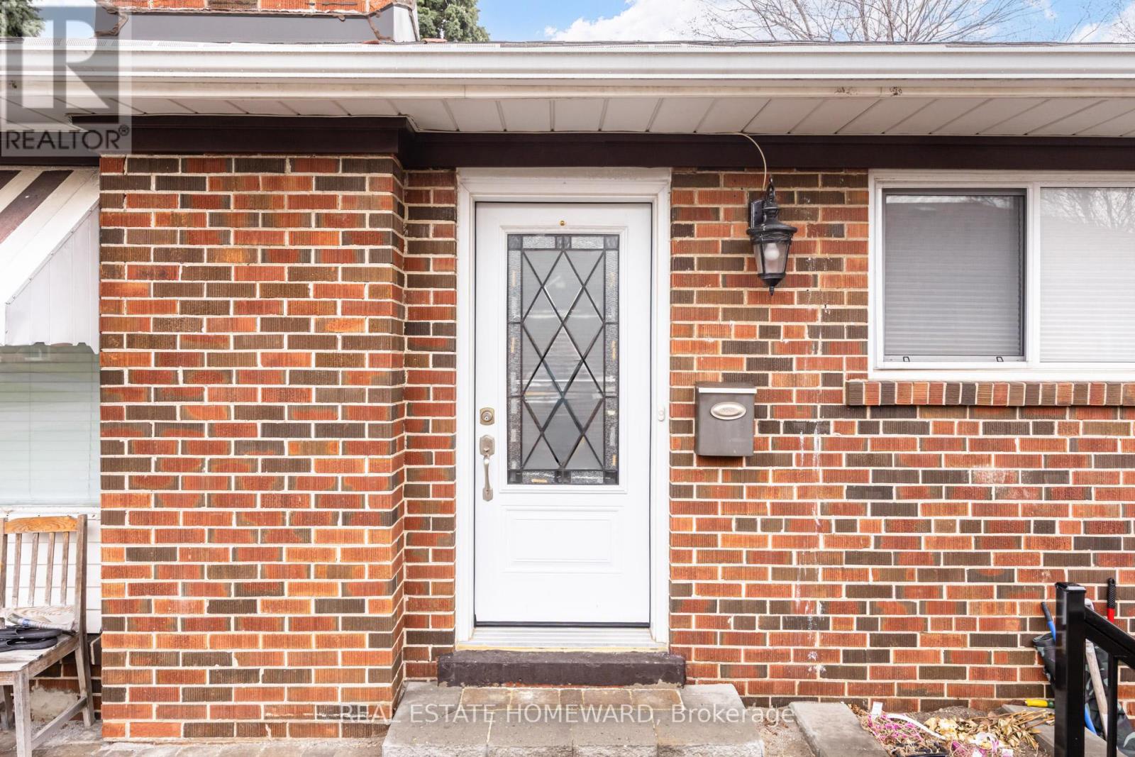 4 Moorecroft Crescent, Toronto (ionview), Ontario