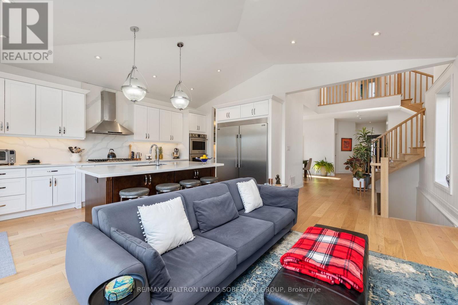 105 Winston Park Boulevard, Toronto (downsview-roding-cfb), Ontario