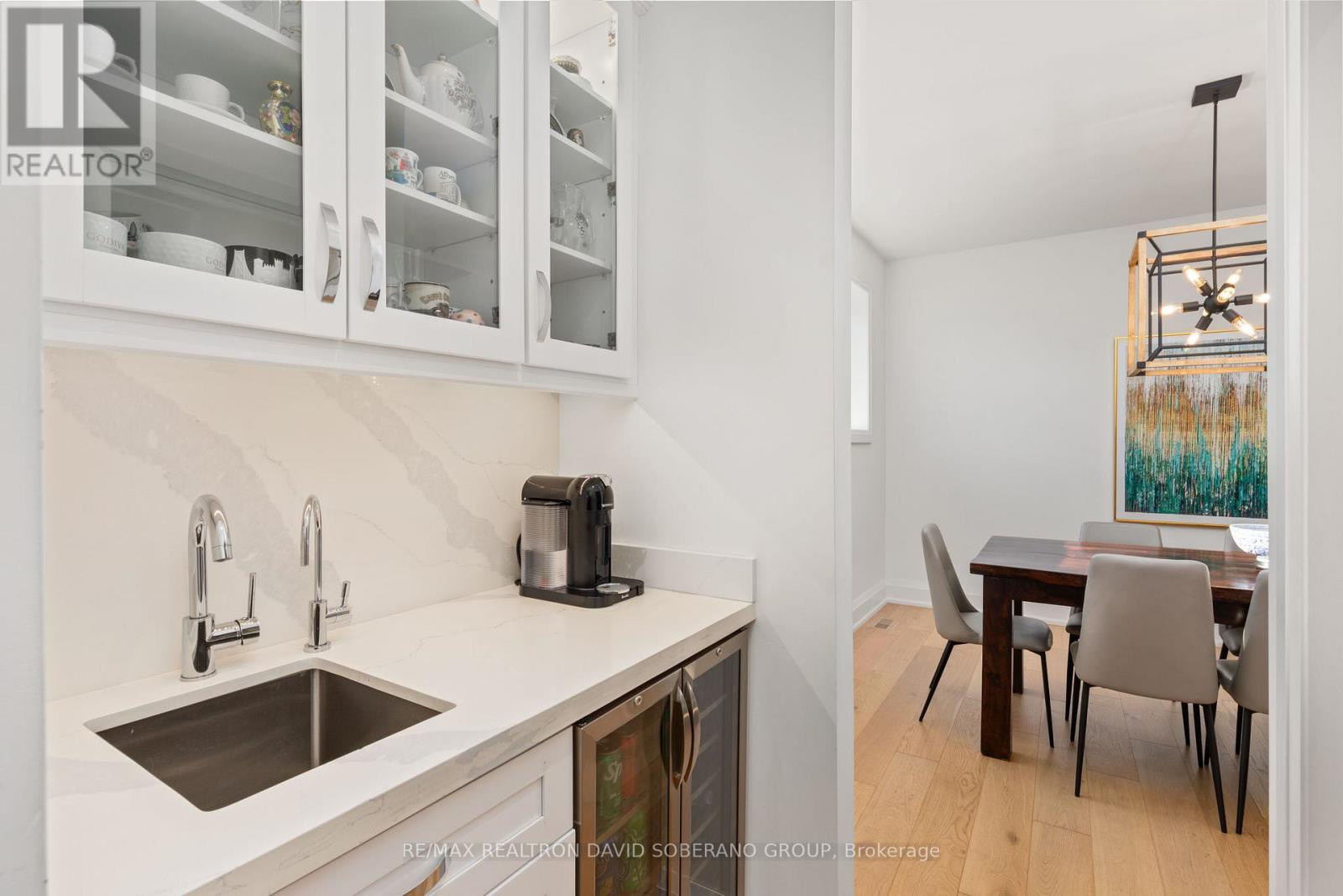 105 Winston Park Boulevard, Toronto (downsview-roding-cfb), Ontario