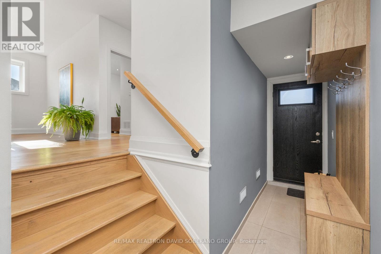 105 Winston Park Boulevard, Toronto (downsview-roding-cfb), Ontario