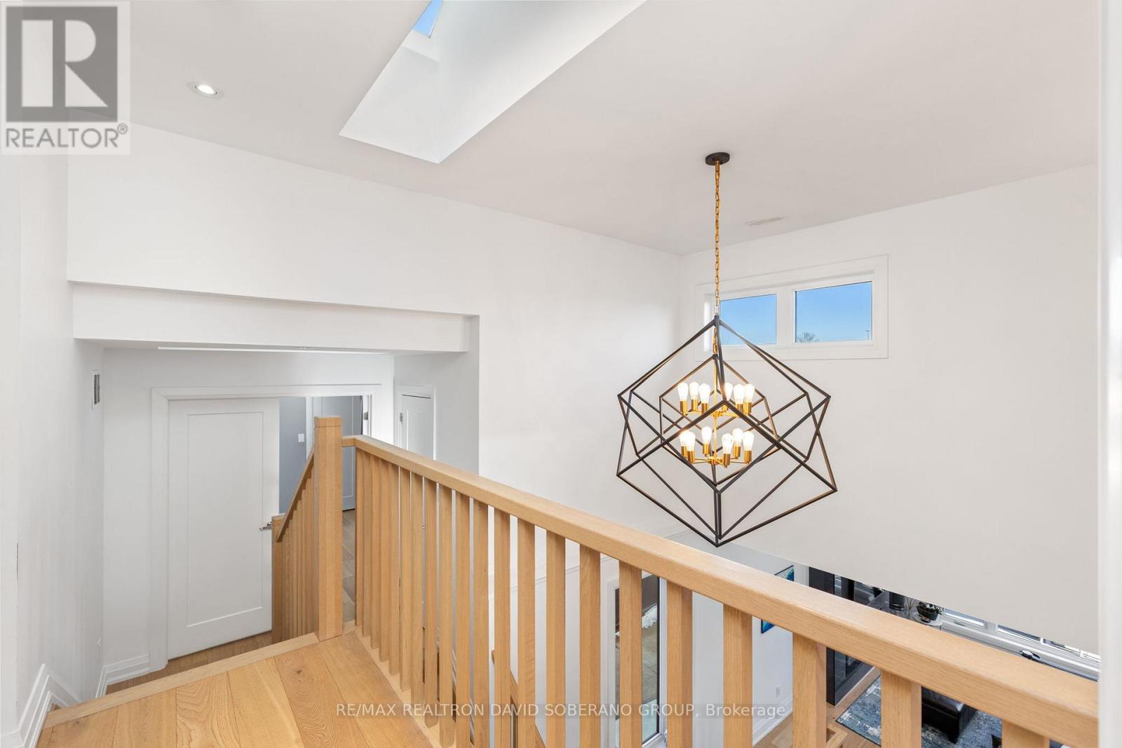 105 Winston Park Boulevard, Toronto (downsview-roding-cfb), Ontario