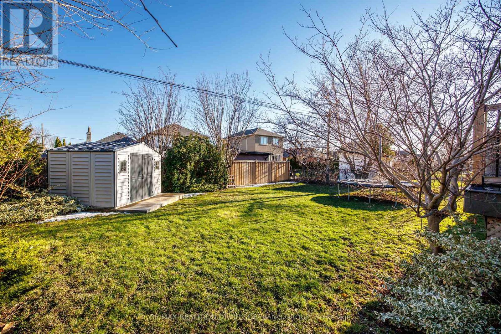 105 Winston Park Boulevard, Toronto (downsview-roding-cfb), Ontario