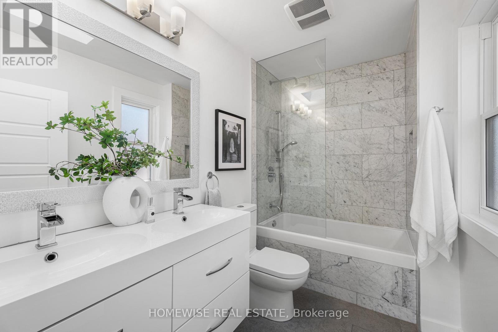 220 Robina Avenue, Toronto (oakwood Village), Ontario