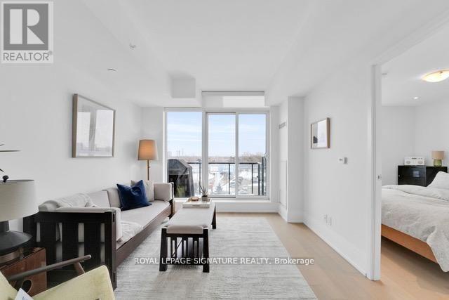 408 - 25 Malcolm Road, Toronto (leaside), Ontario