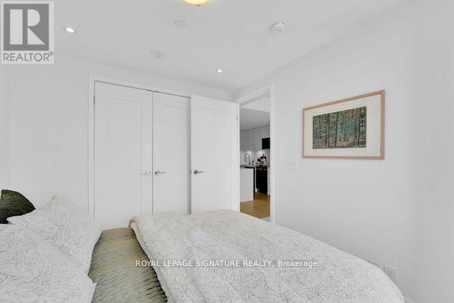 408 - 25 Malcolm Road, Toronto (leaside), Ontario