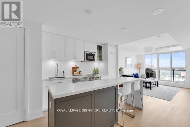 408 - 25 Malcolm Road, Toronto (leaside), Ontario