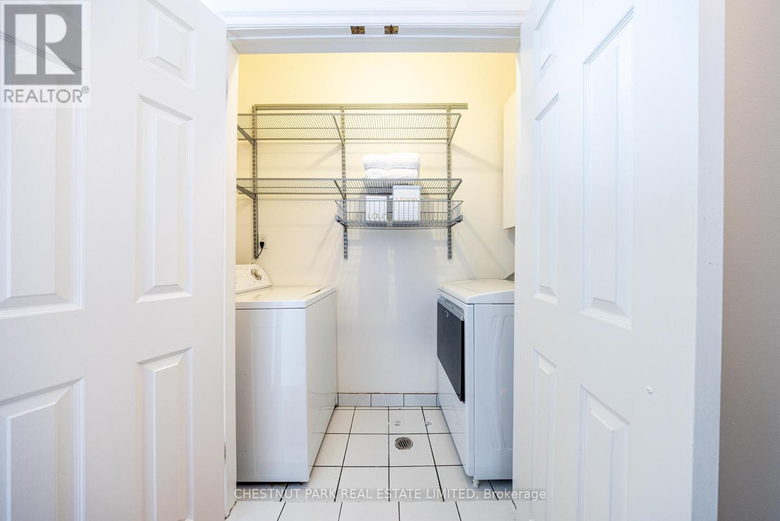 263 Erskine Avenue, Toronto (mount Pleasant East), Ontario