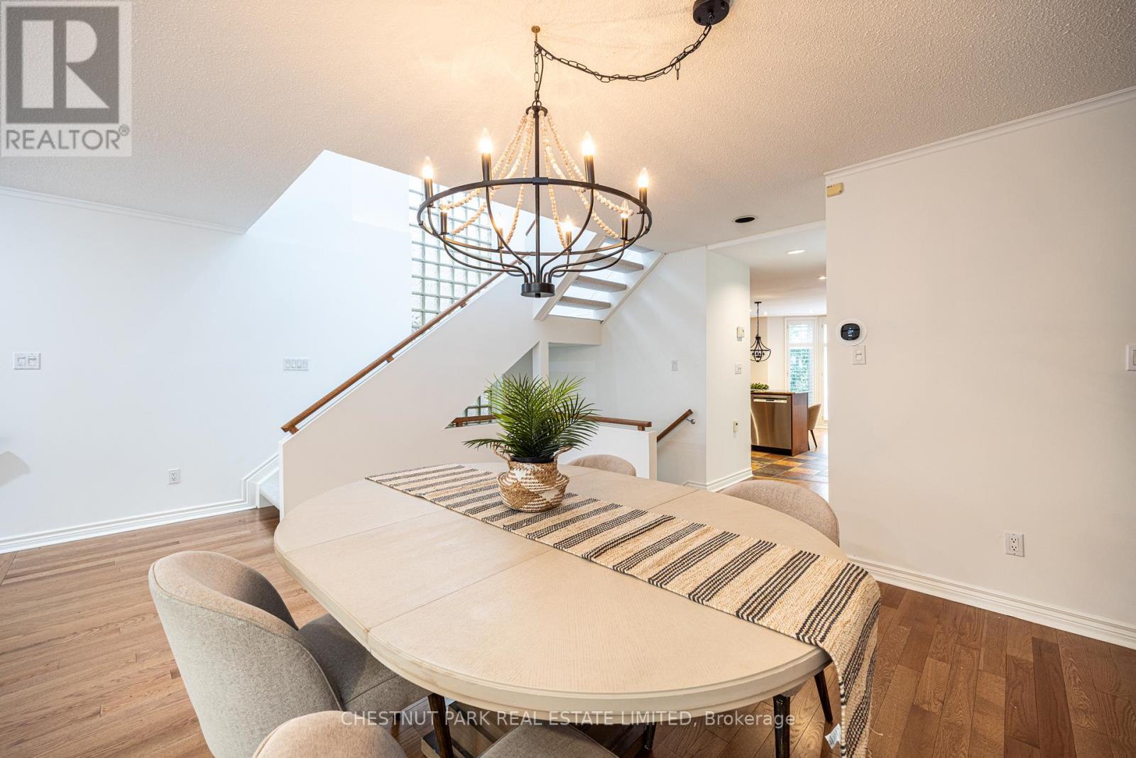 263 Erskine Avenue, Toronto (mount Pleasant East), Ontario