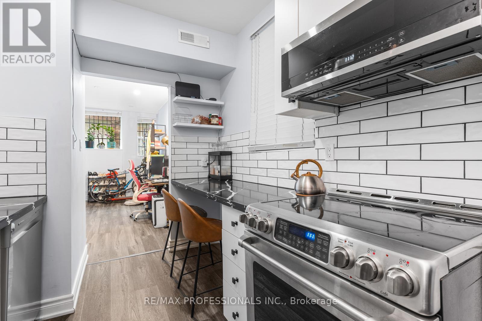 105 - 412 Jarvis Street, Toronto (church-yonge Corridor), Ontario