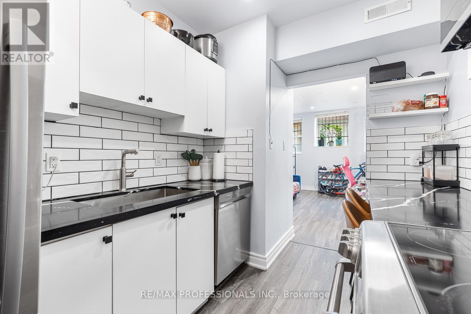 105 - 412 Jarvis Street, Toronto (church-yonge Corridor), Ontario