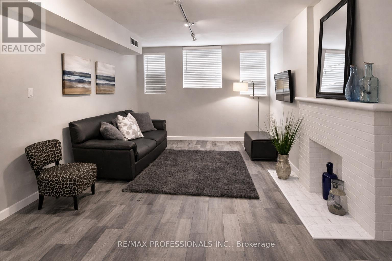 105 - 412 Jarvis Street, Toronto (church-yonge Corridor), Ontario