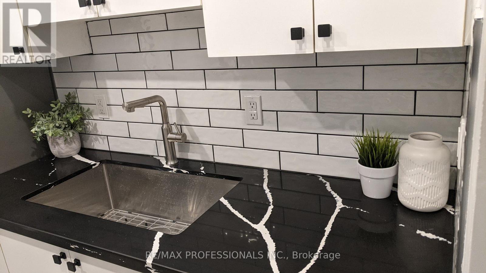 105 - 412 Jarvis Street, Toronto (church-yonge Corridor), Ontario