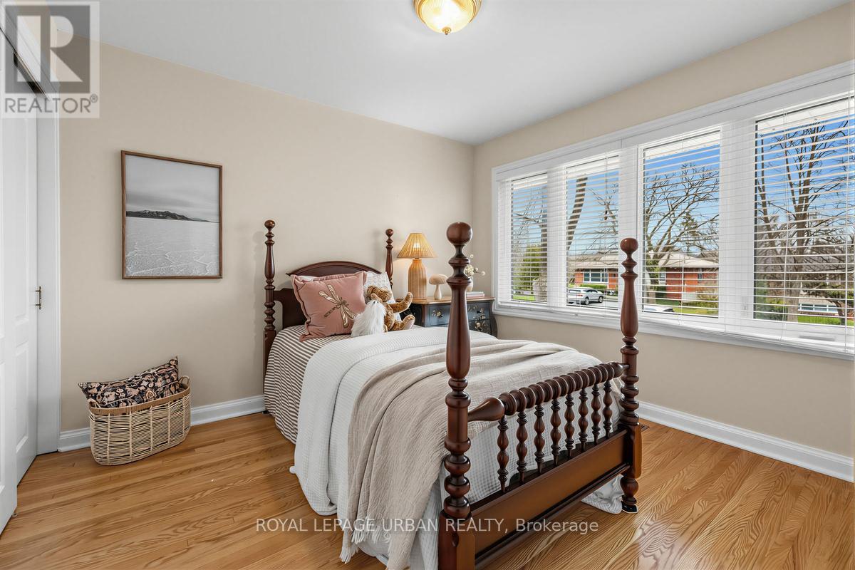 10 Kenewen Court, Toronto (victoria Village), Ontario