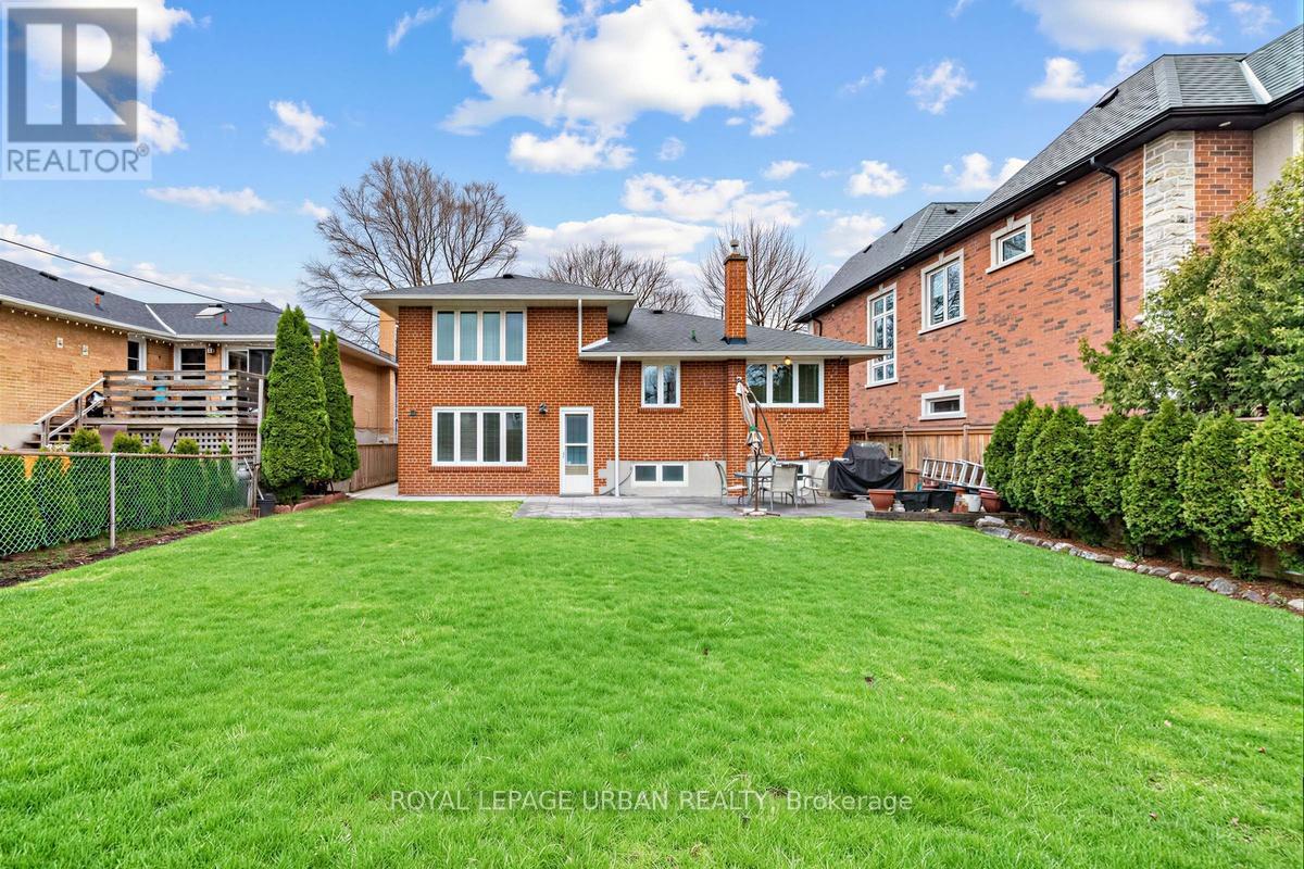 10 Kenewen Court, Toronto (victoria Village), Ontario