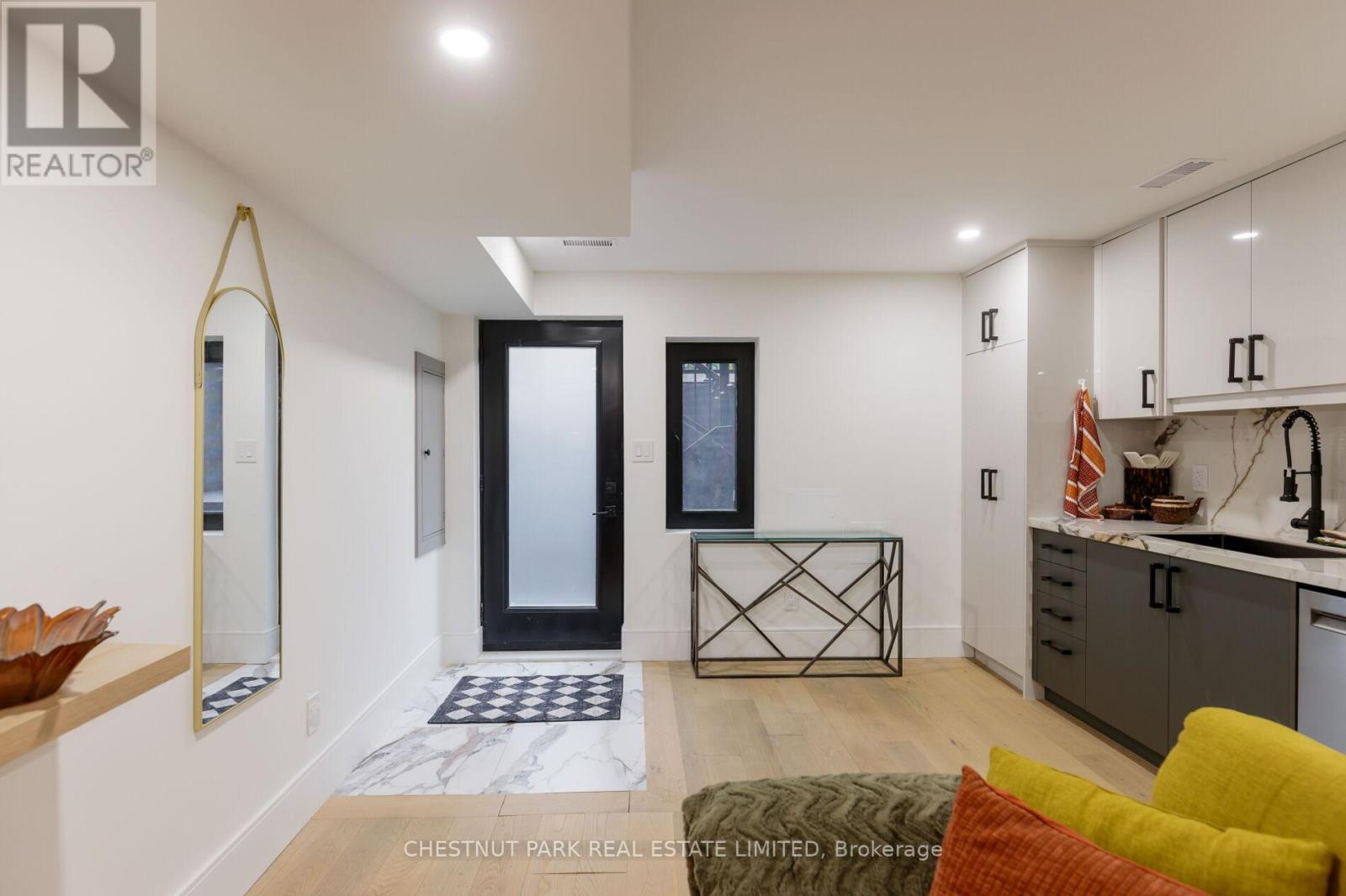 269 Euclid Avenue, Toronto (trinity-bellwoods), Ontario