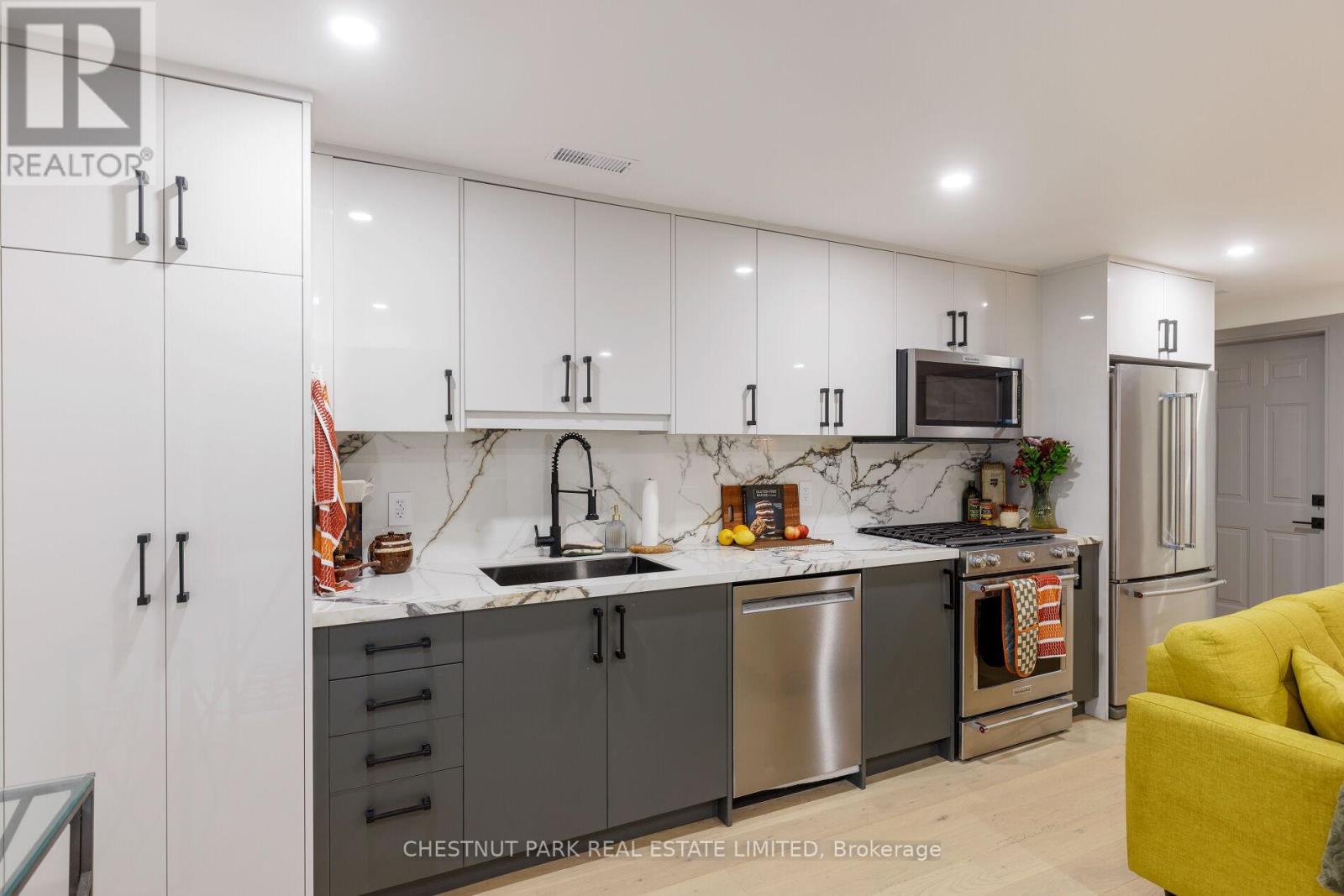 269 Euclid Avenue, Toronto (trinity-bellwoods), Ontario