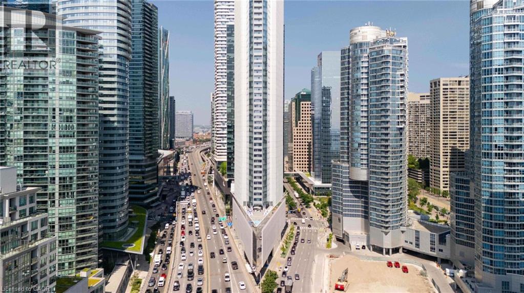 10 York Street Unit# 5512, Toronto, Ontario