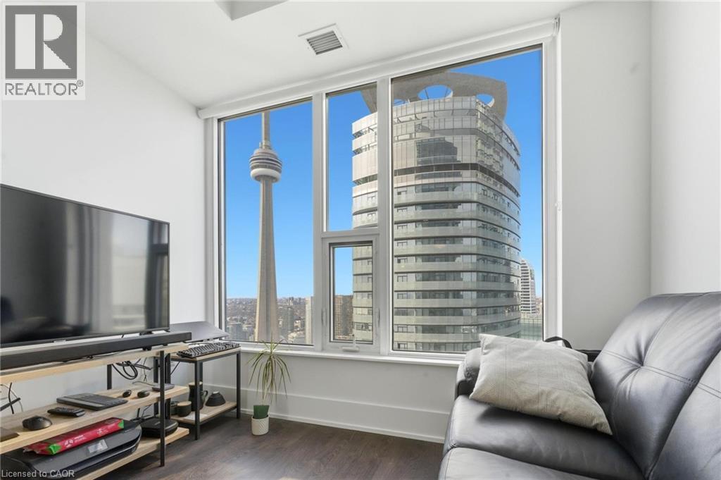 10 York Street Unit# 5512, Toronto, Ontario