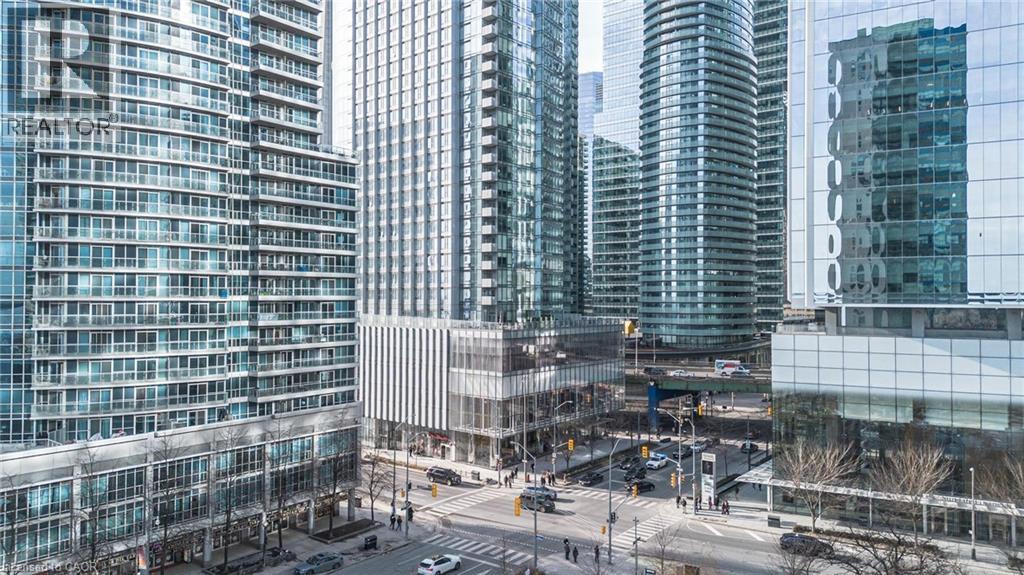 10 York Street Unit# 5512, Toronto, Ontario