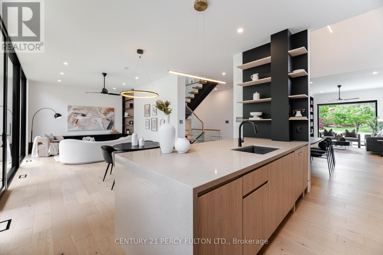 10 Haida Court, Toronto (highland Creek), Ontario