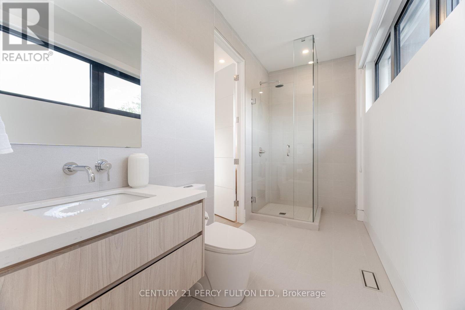 10 Haida Court, Toronto (highland Creek), Ontario