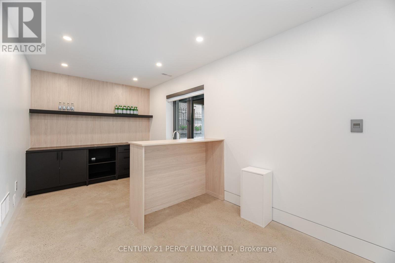 10 Haida Court, Toronto (highland Creek), Ontario