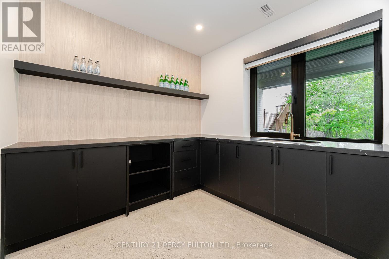 10 Haida Court, Toronto (highland Creek), Ontario