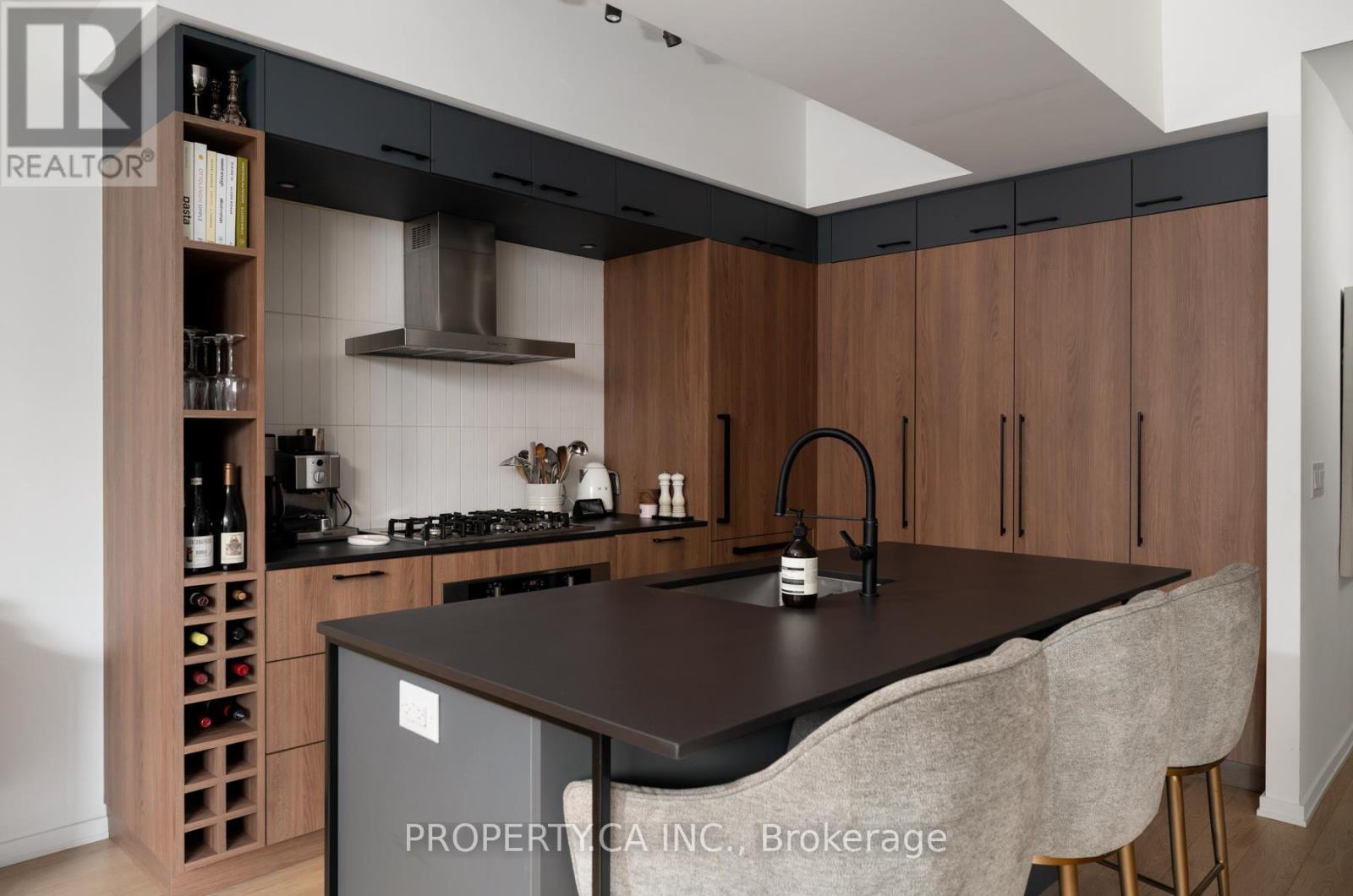 302 - 41 Dovercourt Road, Toronto (niagara), Ontario