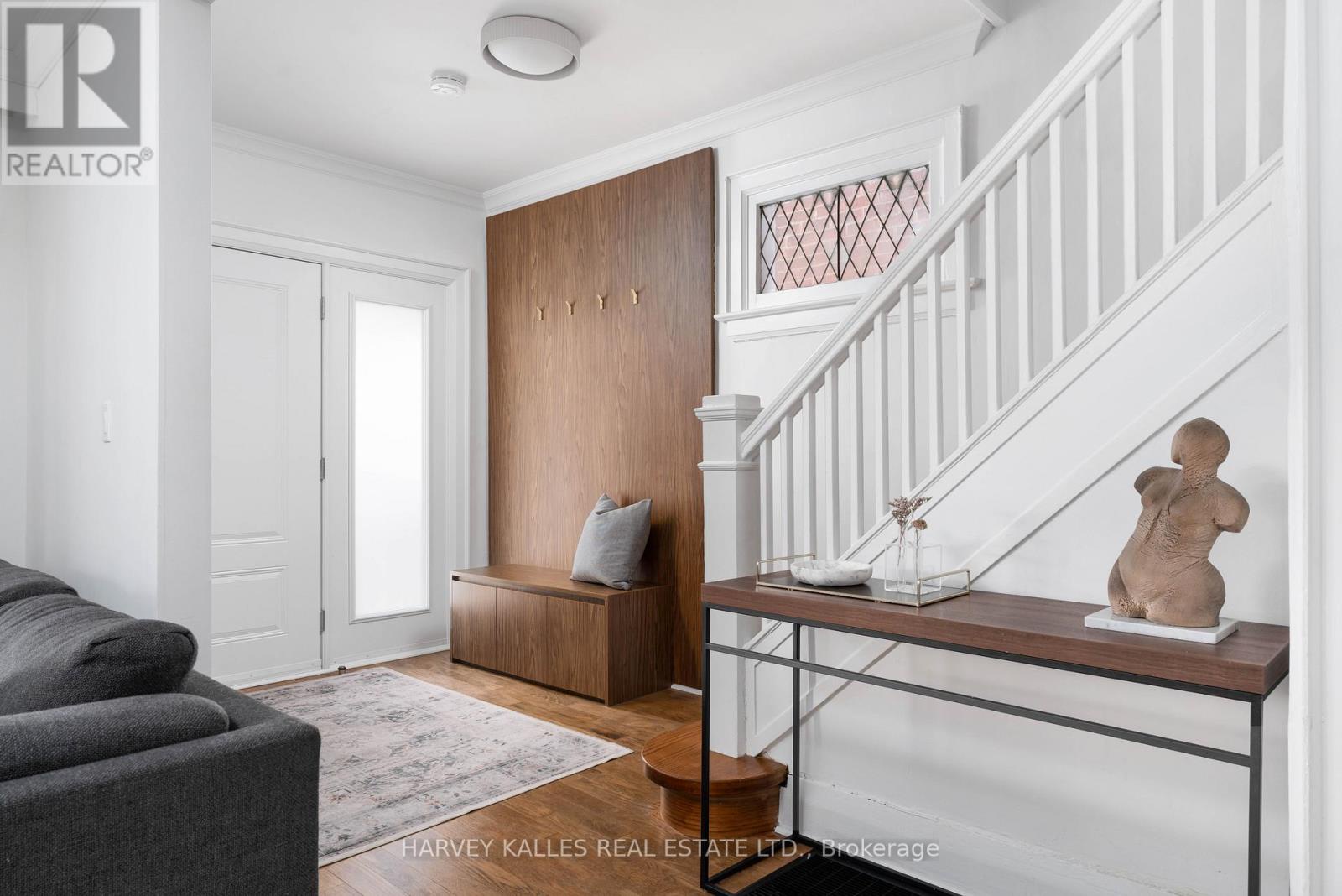 97 Atlas Avenue, Toronto (oakwood Village), Ontario