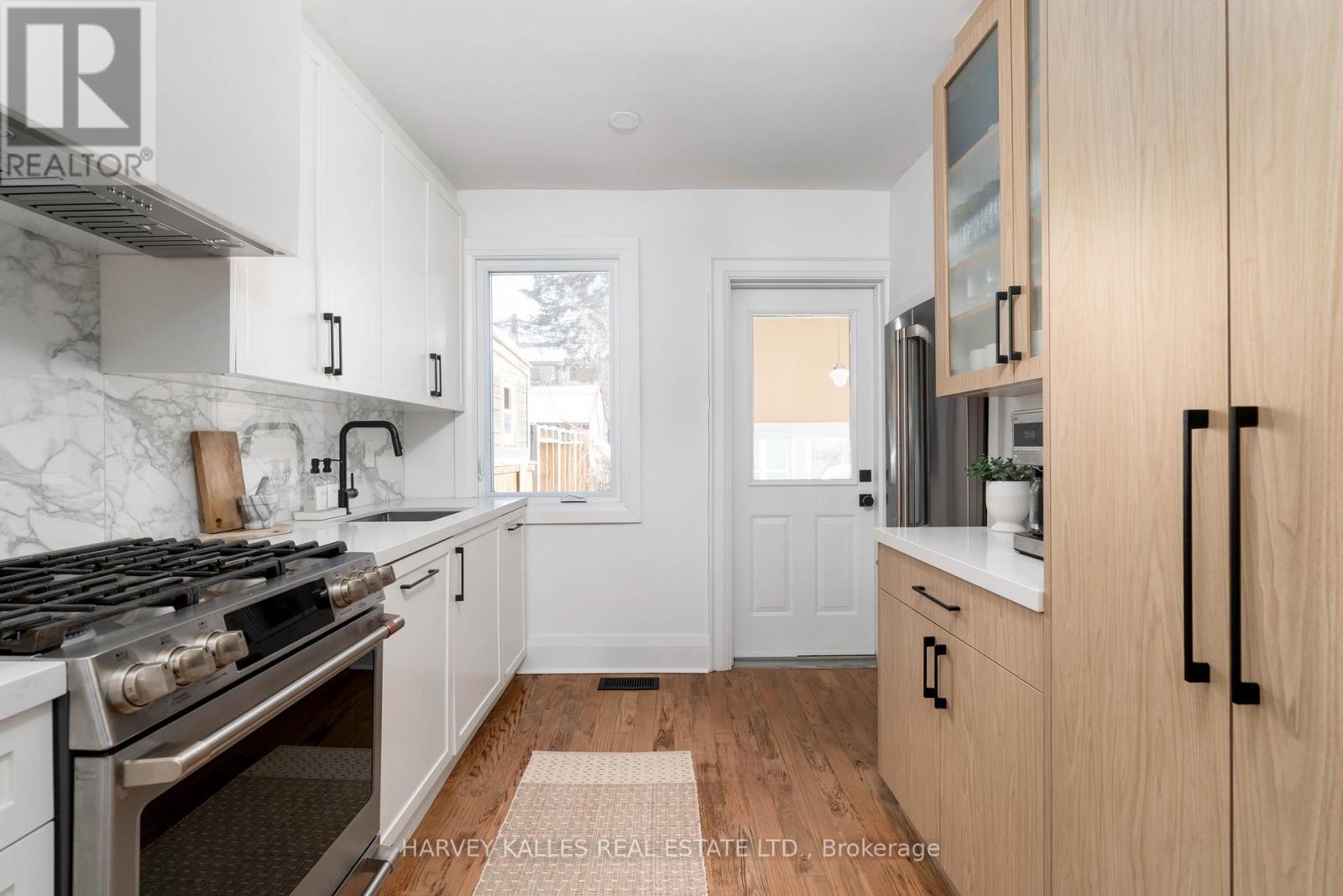 97 Atlas Avenue, Toronto (oakwood Village), Ontario