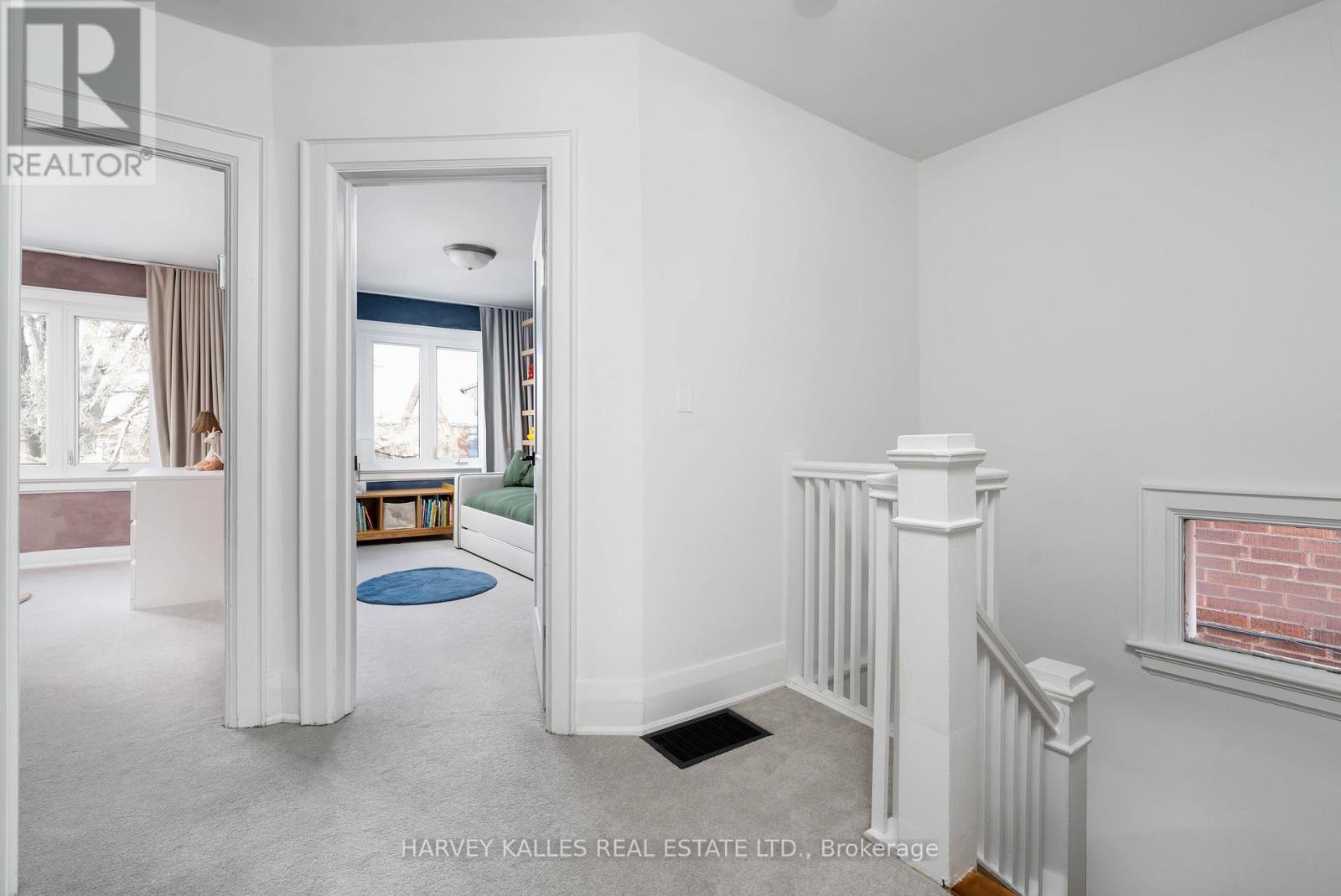 97 Atlas Avenue, Toronto (oakwood Village), Ontario