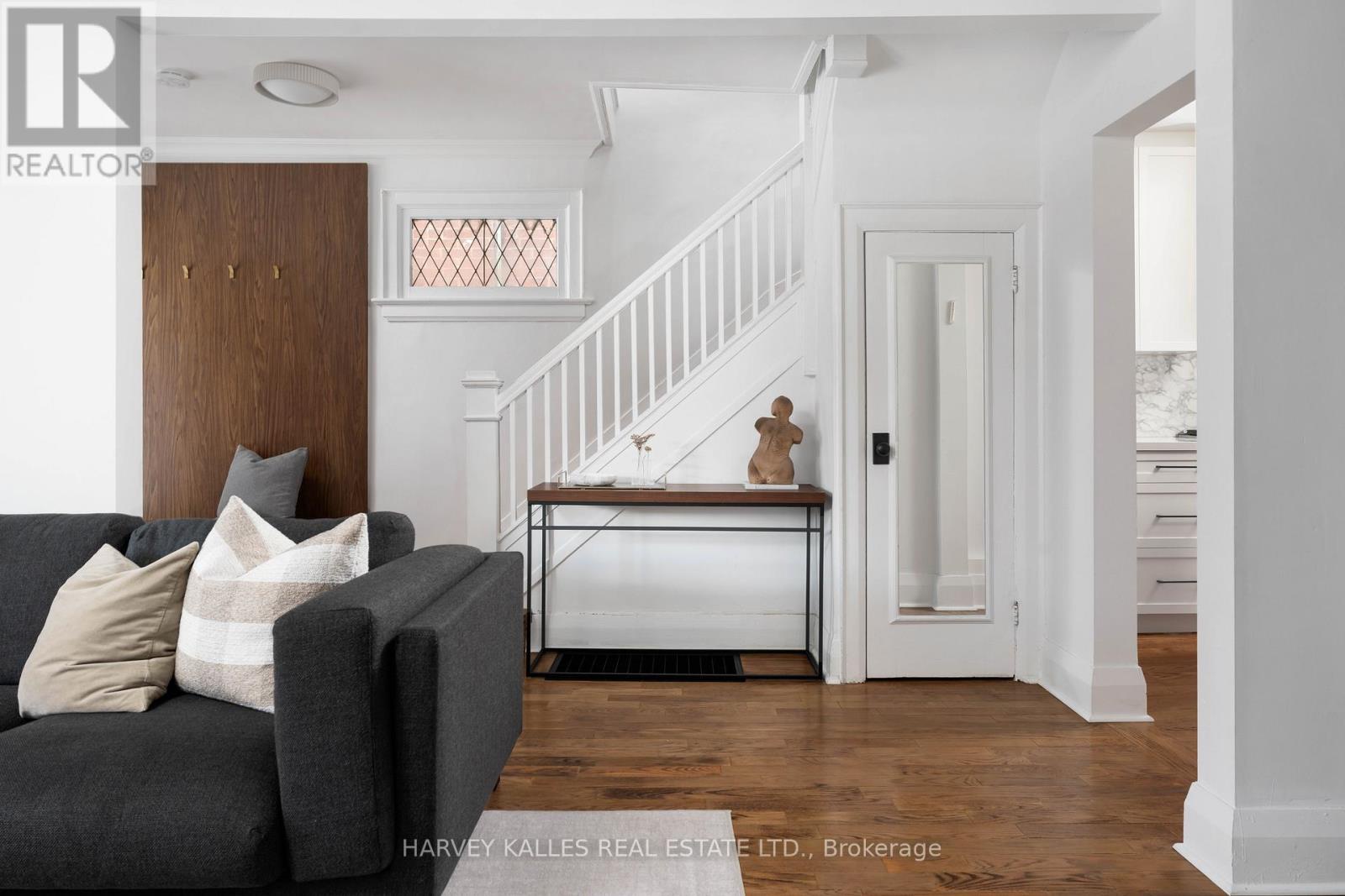 97 Atlas Avenue, Toronto (oakwood Village), Ontario