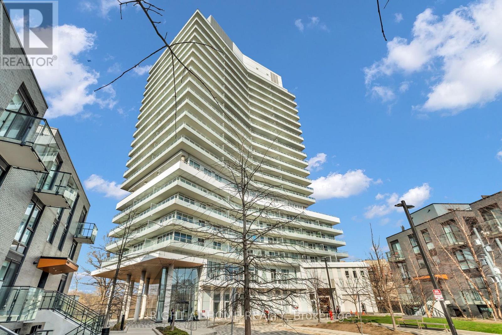 308 - 20 Brin Drive, Toronto (edenbridge-humber Valley), Ontario