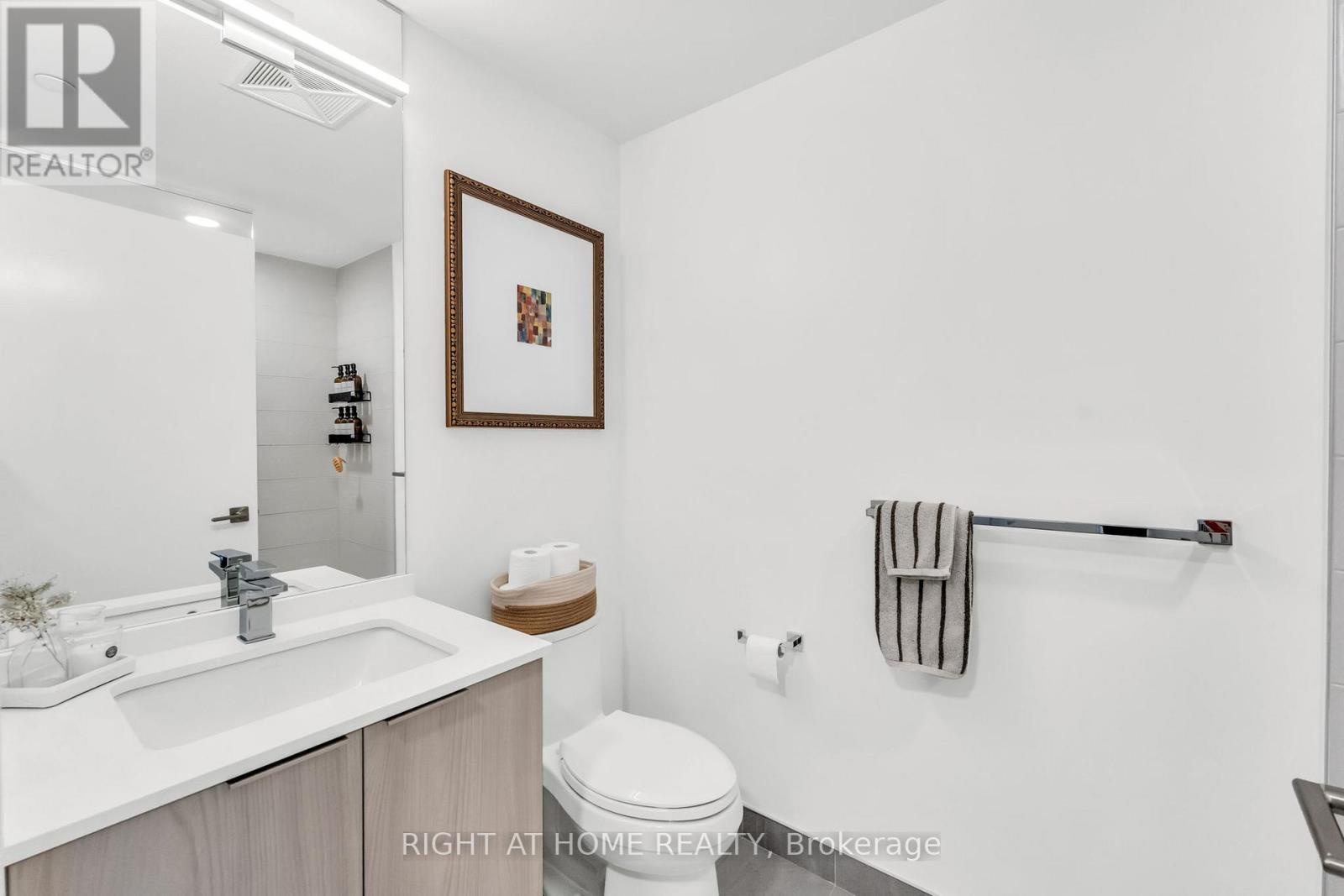 308 - 20 Brin Drive, Toronto (edenbridge-humber Valley), Ontario