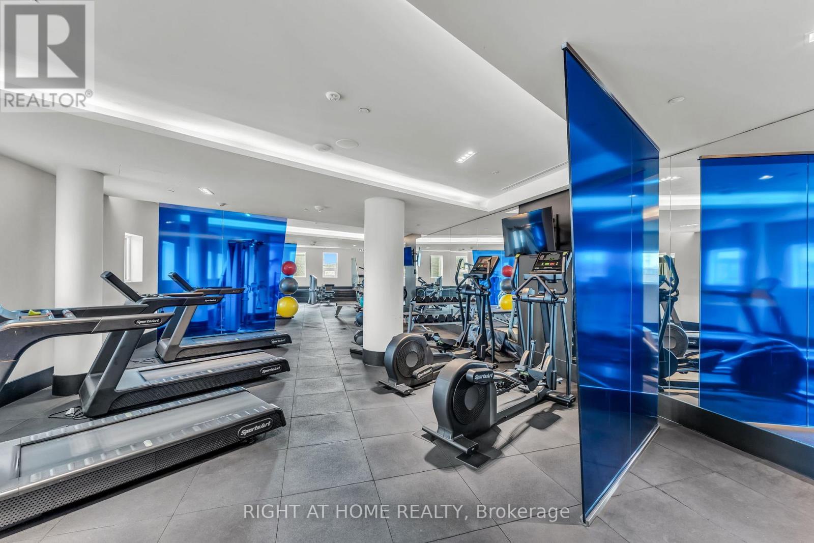 308 - 20 Brin Drive, Toronto (edenbridge-humber Valley), Ontario