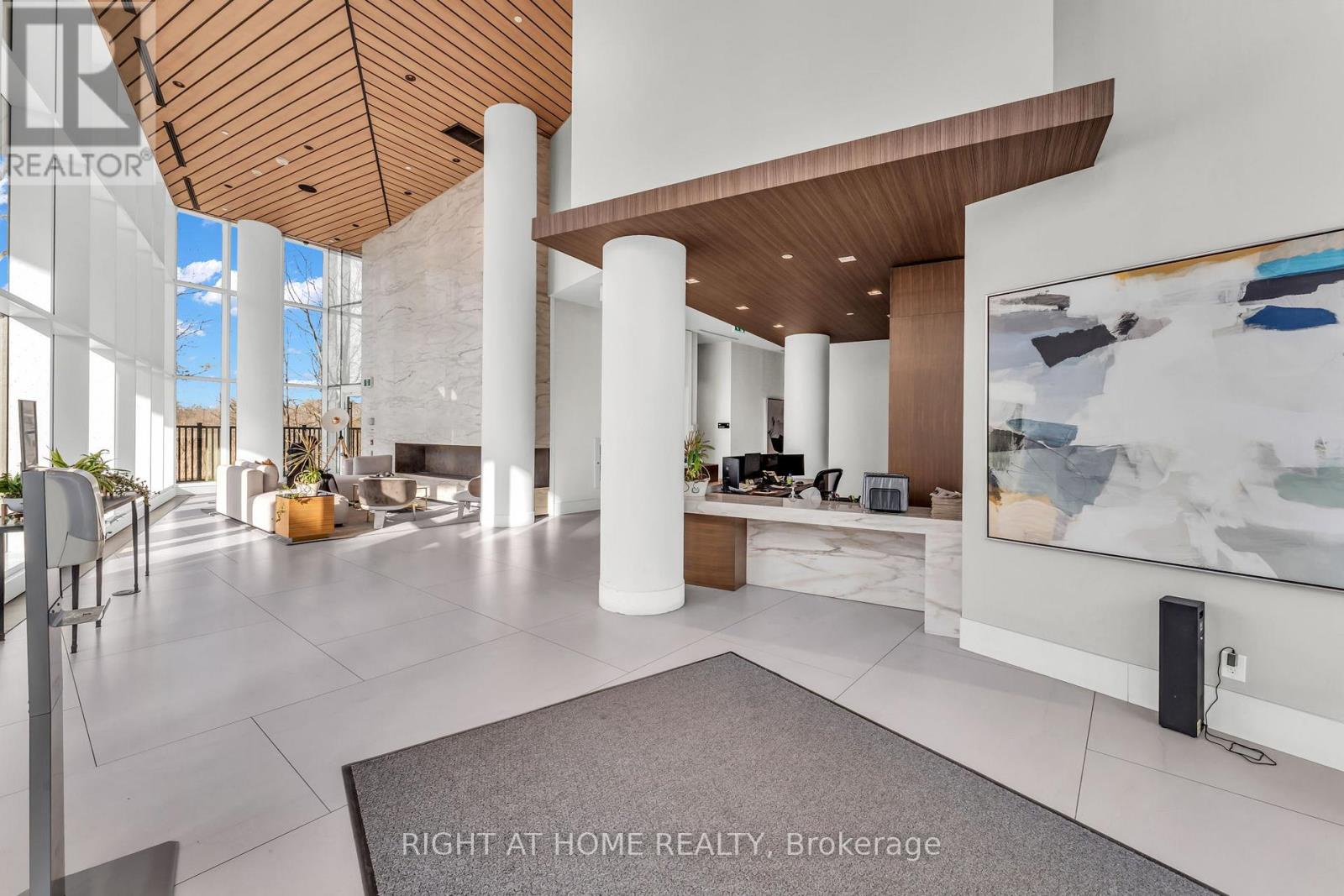 308 - 20 Brin Drive, Toronto (edenbridge-humber Valley), Ontario