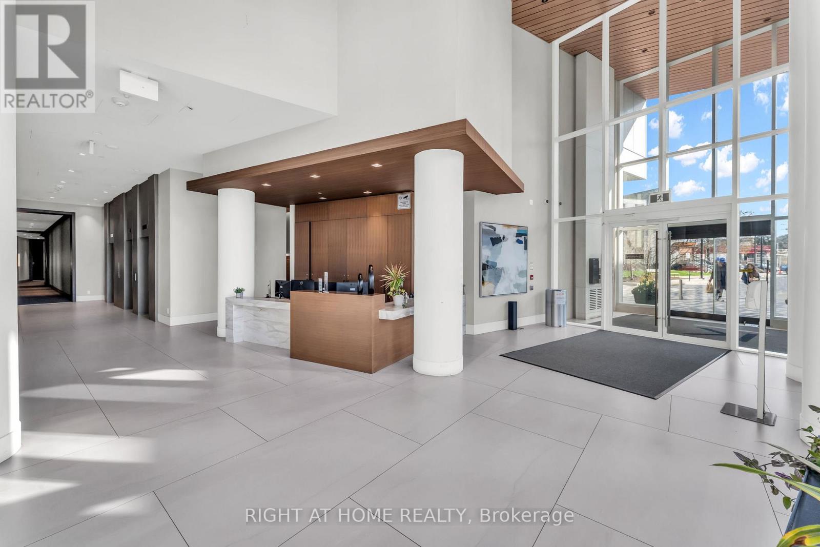 308 - 20 Brin Drive, Toronto (edenbridge-humber Valley), Ontario