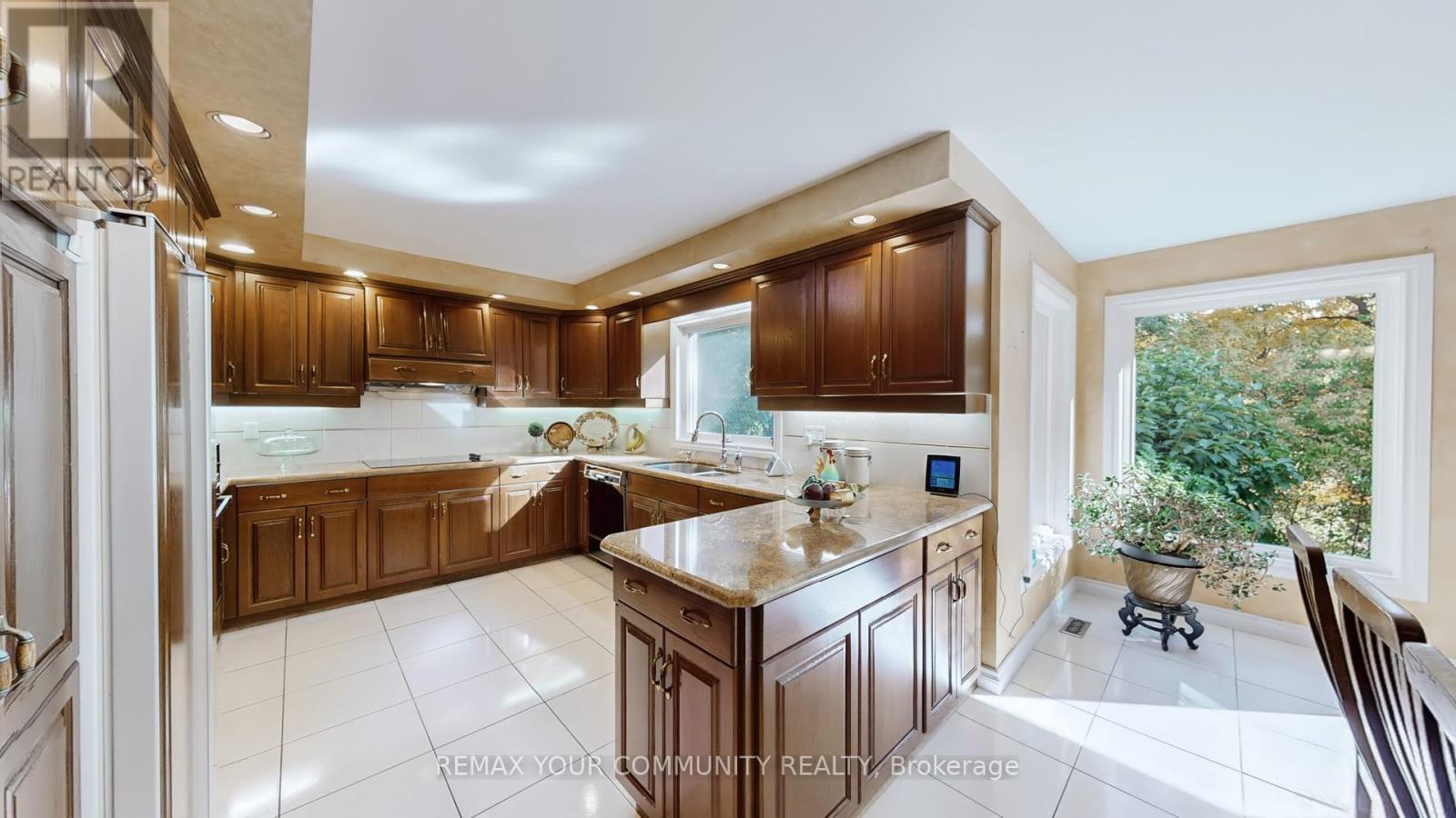 35 La Rush Drive, Toronto (humber Heights), Ontario